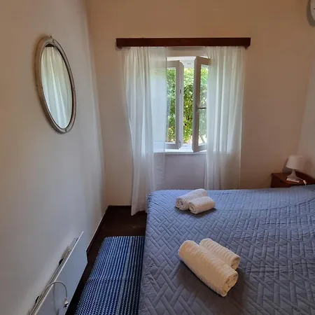 House Maja * Baška