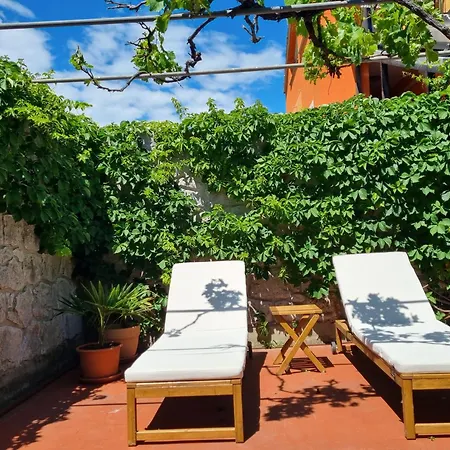 House Maja * Baška